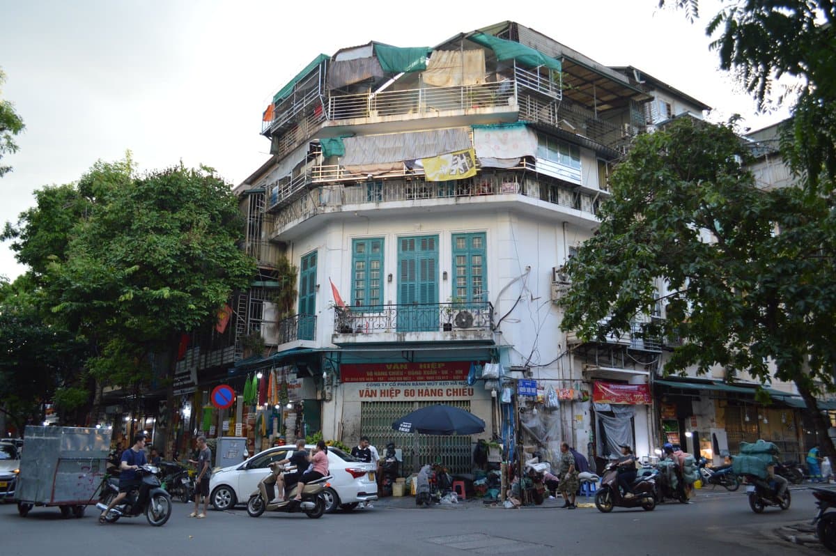 Hanoi Lingered, Halong by Night