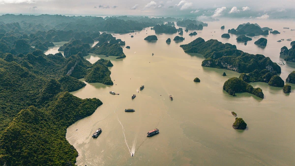 Halong, Ninh Binh and Da Nang, in Full
