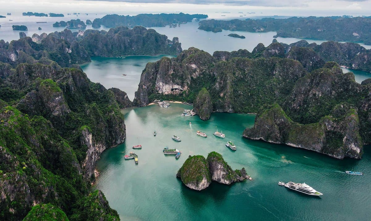 Saigon to Halong, the Quick Crossing