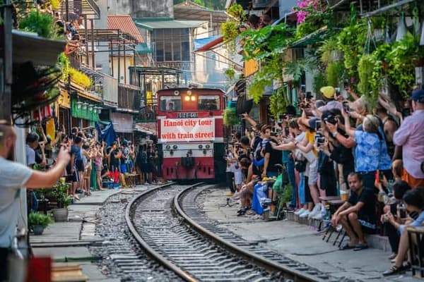 Hanoi Local Food Tour with Train Street and Old Quarter Highlights 2