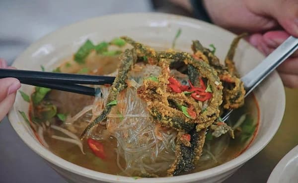 Hanoi: Michelin Guide Street Food Walking Tour 2
