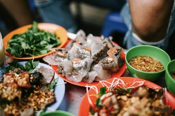 Hanoi: Eat Like a Local Small Group Street Food Tour 4