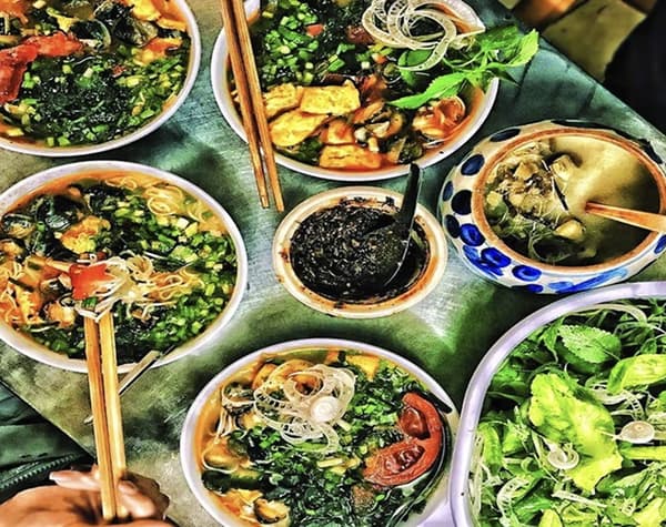 Hanoi: Eat Like a Local Small Group Street Food Tour 5