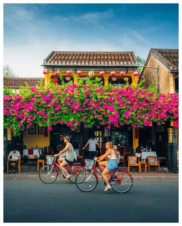 Ha Noi Full Day City Tour – Group Tour By Bus 3