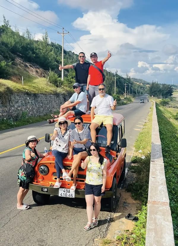 Discover Mui Ne: Budget-Friendly Shared Jeep Tour 3
