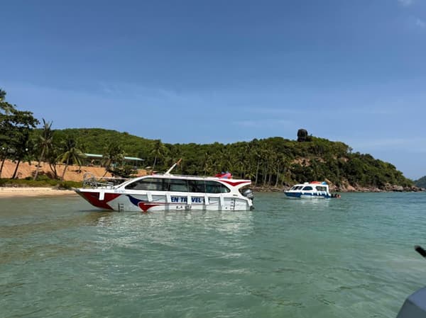 South Phu Quoc: Professional Speedboat Snorkeling Tour - Maximum 10 people 3