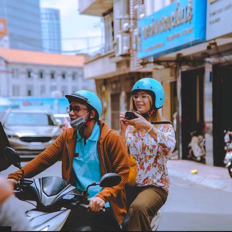 City Highlights and Saigon Unseen Scooter Combo Tour