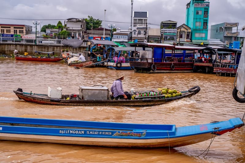 The Mekong Delta, Slow and Full