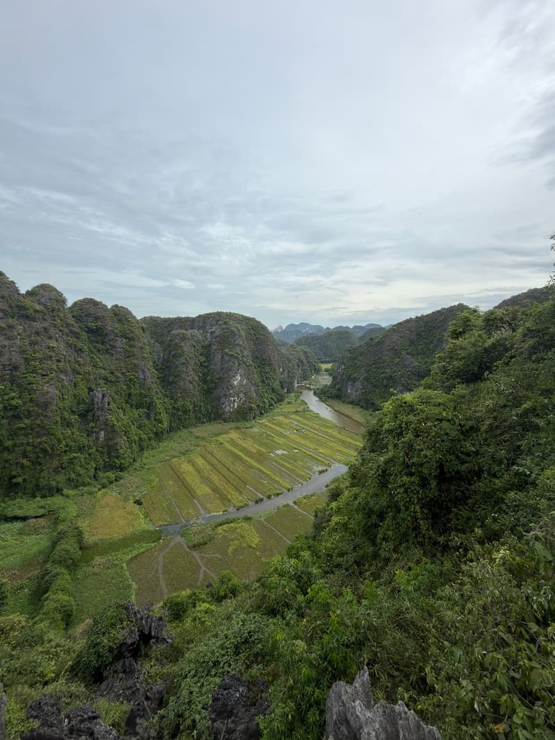Trang An by Boat, Halong by Cruise
